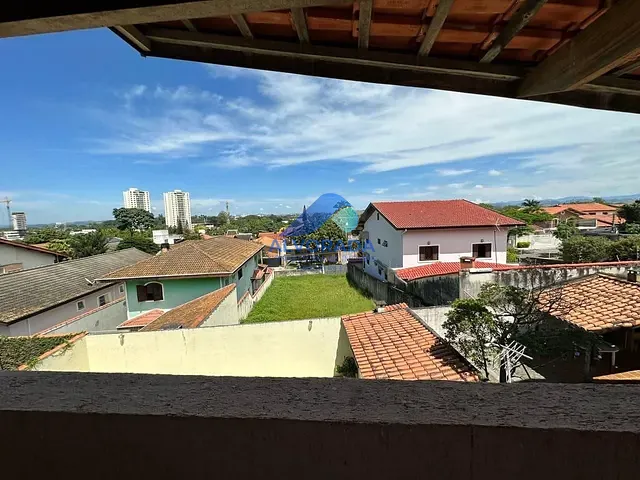 Sobrado com 450m² 3 quartos e 3 banheiros, à venda, no bairro Jardim Esplanada II em São José dos Campos