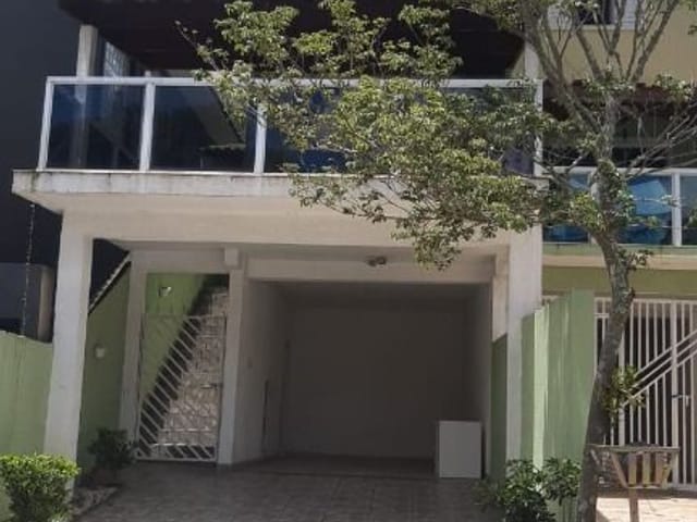 Sobrado com 170m² 3 quartos e 4 banheiros, à venda, no bairro Jardim Rio das Pedras em Cotia