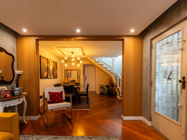 Sobrado com 164m² 3 quartos e 5 banheiros, à venda, no bairro Planalto Paulista em São Paulo