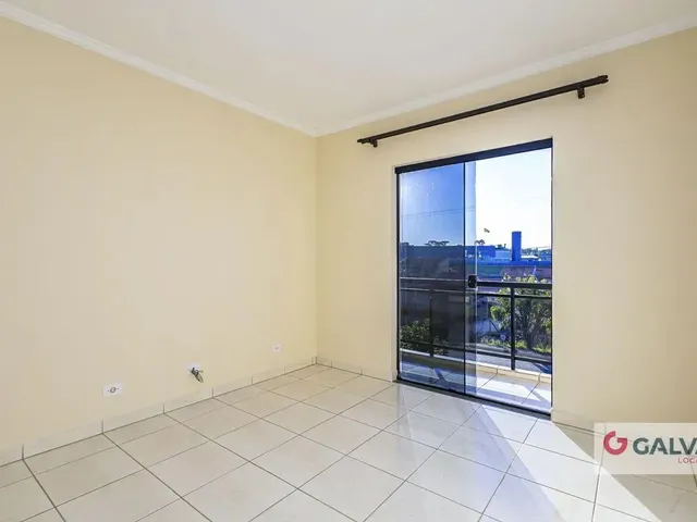 Sobrado 3 quartos e 2 banheiros, para alugar, no bairro Atuba em Curitiba
