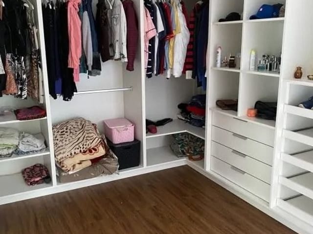 Sobrado com 560m² 3 quartos e 5 banheiros, à venda, no bairro Jardim do Golf I em Jandira
