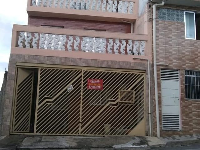 Sobrado com 125m² 4 quartos e 3 banheiros, à venda, no bairro Jardim Roberto em Osasco