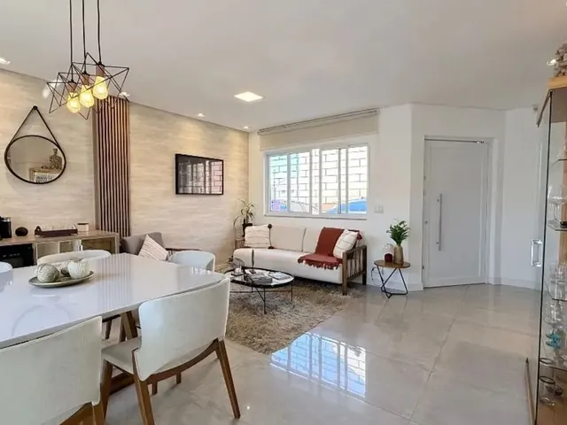 Sobrado com 106m² 3 quartos e 2 banheiros, à venda, no bairro Santa Felicidade em Curitiba