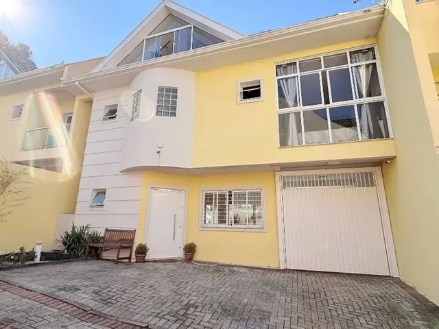Sobrado com 106m² 3 quartos e 2 banheiros, à venda, no bairro São Braz em Curitiba