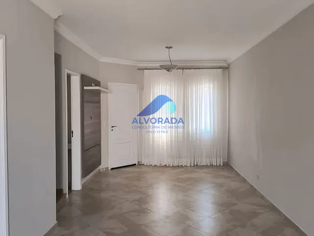 Sobrado 3 quartos e 3 banheiros, à venda, no bairro Jardim das Indústrias em São José dos Campos