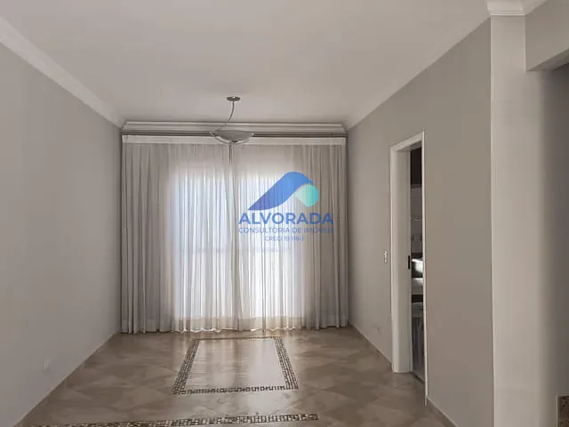 Sobrado 3 quartos e 3 banheiros, à venda, no bairro Jardim das Indústrias em São José dos Campos