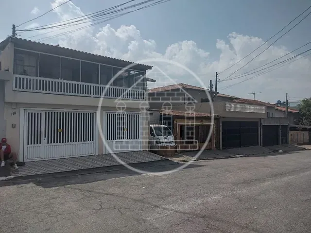 Sobrado com 170m² 4 quartos e 3 banheiros, à venda, no bairro Conjunto Residencial Salvador Tolezani em São Paulo
