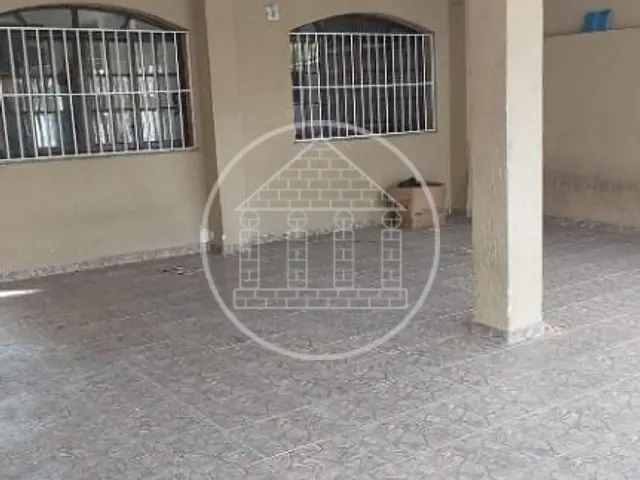 Sobrado com 170m² 4 quartos e 3 banheiros, à venda, no bairro Conjunto Residencial Salvador Tolezani em São Paulo