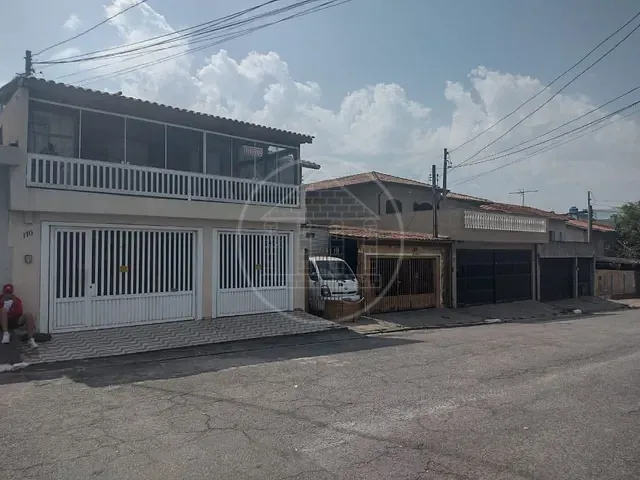 Sobrado com 170m² 4 quartos e 3 banheiros, à venda, no bairro Conjunto Residencial Salvador Tolezani em São Paulo