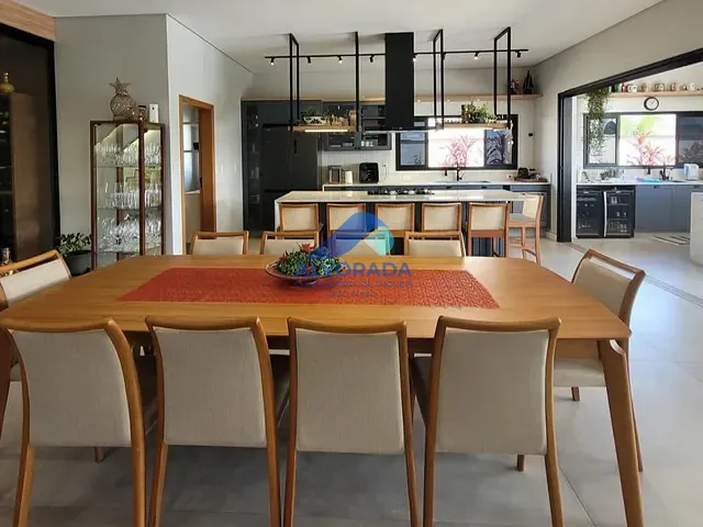 Sobrado com 530m² 4 quartos e 5 banheiros, à venda, no bairro Condomínio Loteamento Reserva da Barra em São José dos Campos