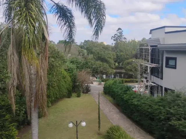 Sobrado com 1427m² 3 quartos e 4 banheiros, à venda, no bairro Uberaba em Curitiba