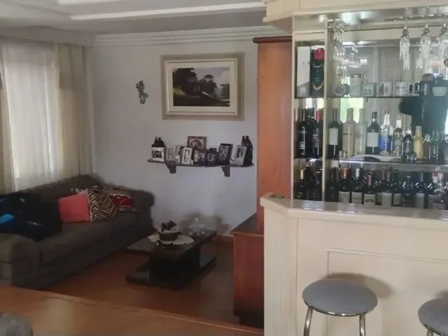 Sobrado com 1427m² 3 quartos e 4 banheiros, à venda, no bairro Uberaba em Curitiba