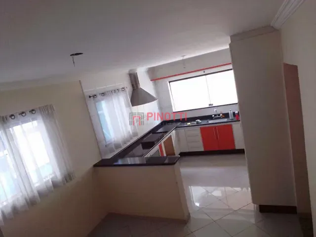 Sobrado 5 quartos e 8 banheiros, à venda, no bairro Dos Casa em São Bernardo do Campo