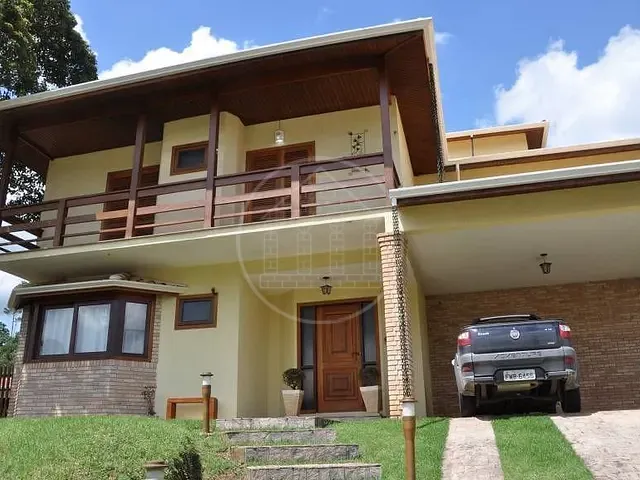 Sobrado com 800m² 4 quartos e 4 banheiros, à venda, no bairro Lagoa Grande em Embu-Guaçu