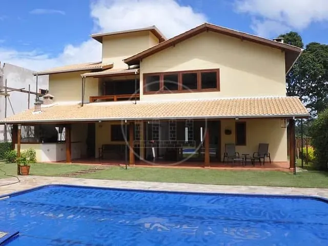 Sobrado com 800m² 4 quartos e 4 banheiros, à venda, no bairro Lagoa Grande em Embu-Guaçu
