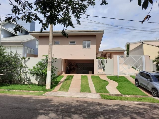 Sobrado com 780m² 4 quartos e 5 banheiros, à venda, no bairro Condomínio Residencial Shamballa II em Atibaia