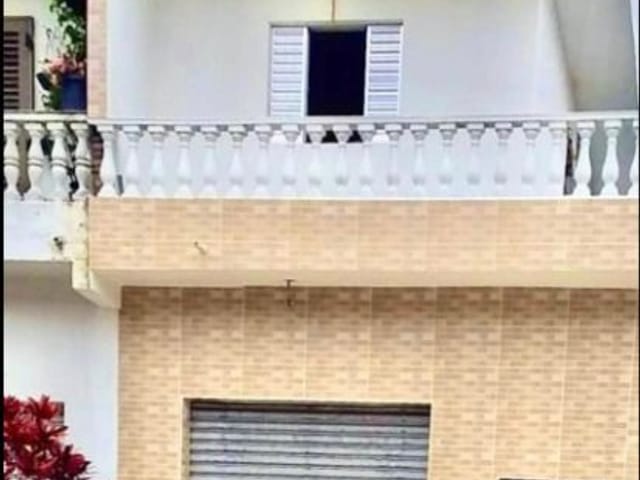 Sobrado com 125m² 4 quartos e 5 banheiros, à venda, no bairro Parque Alexandre em Cotia