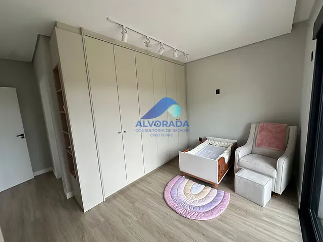 Sobrado 4 quartos e 4 banheiros, à venda, no bairro Loteamento Verana em São José dos Campos