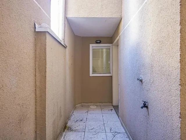 Sobrado 3 quartos e 2 banheiros, à venda, no bairro Jardim das Américas em Curitiba