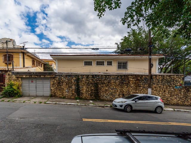 Sobrado com 215m² 3 quartos e 3 banheiros, à venda, no bairro Vila Firmiano Pinto em São Paulo