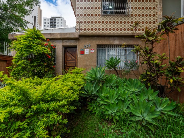 Sobrado com 215m² 3 quartos e 3 banheiros, à venda, no bairro Vila Firmiano Pinto em São Paulo