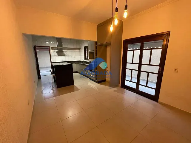Sobrado com 125m² 3 quartos e 2 banheiros, à venda, no bairro Jardim Alvorada em São José dos Campos