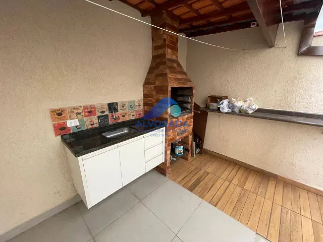 Sobrado com 125m² 3 quartos e 2 banheiros, à venda, no bairro Jardim Alvorada em São José dos Campos