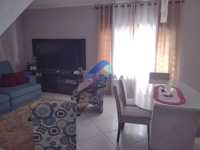Sobrado com 125m² 3 quartos e 2 banheiros, à venda, no bairro Vila Tatetuba em São José dos Campos