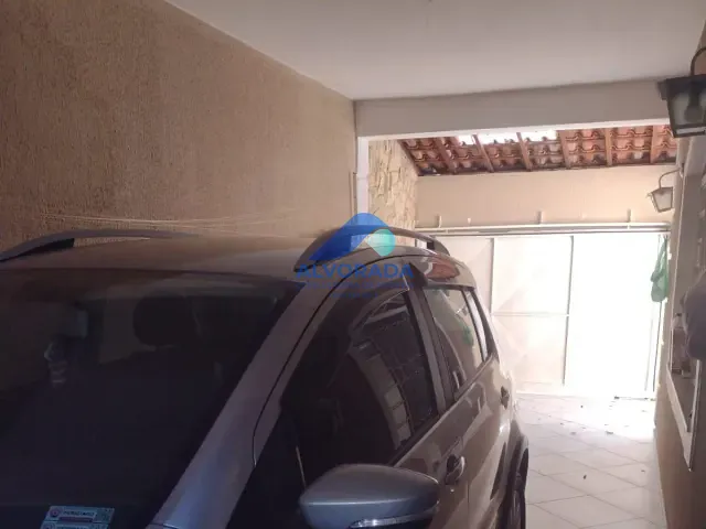 Sobrado com 125m² 3 quartos e 2 banheiros, à venda, no bairro Vila Tatetuba em São José dos Campos