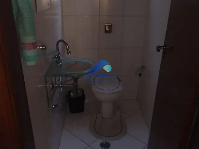 Sobrado com 125m² 3 quartos e 2 banheiros, à venda, no bairro Vila Tatetuba em São José dos Campos