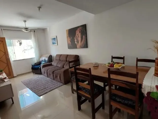 Sobrado 3 quartos e 3 banheiros, à venda, no bairro Pinheirinho em Curitiba