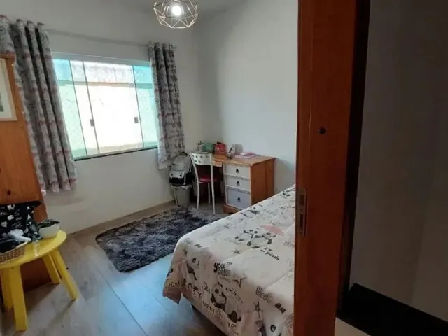 Sobrado 3 quartos e 3 banheiros, à venda, no bairro Pinheirinho em Curitiba