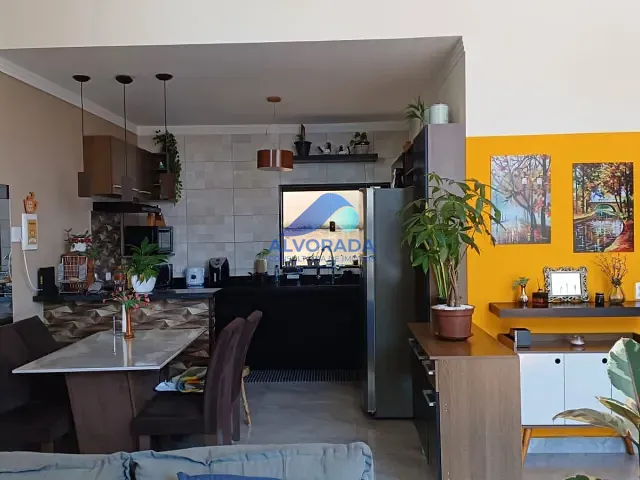 Sobrado com 264m² 2 quartos e 2 banheiros, à venda, no bairro Jardim das Indústrias em São José dos Campos