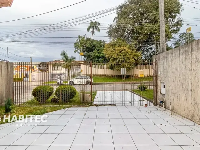 Sobrado 3 quartos e 3 banheiros, para alugar, no bairro Uberaba em Curitiba
