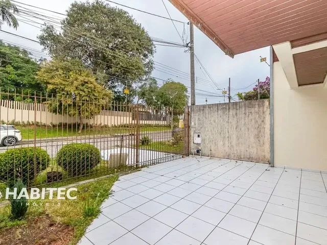Sobrado 3 quartos e 3 banheiros, para alugar, no bairro Uberaba em Curitiba