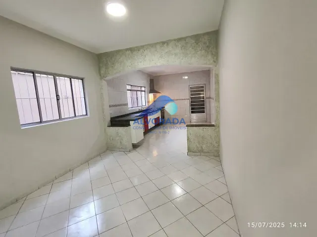 Sobrado 3 quartos e 4 banheiros, à venda, no bairro Residencial União em São José dos Campos