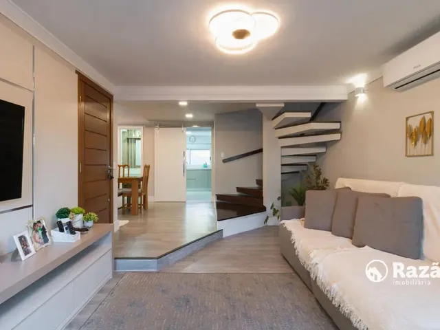 Sobrado 3 quartos e 1 banheiro, para alugar, no bairro Tarumã em Curitiba