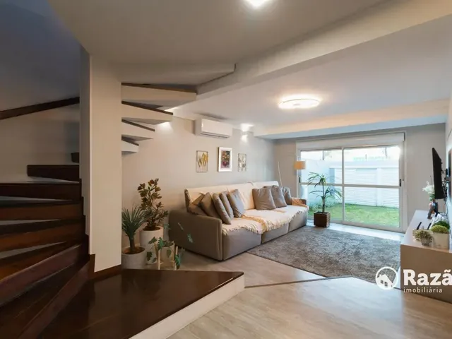 Sobrado 3 quartos e 1 banheiro, para alugar, no bairro Tarumã em Curitiba