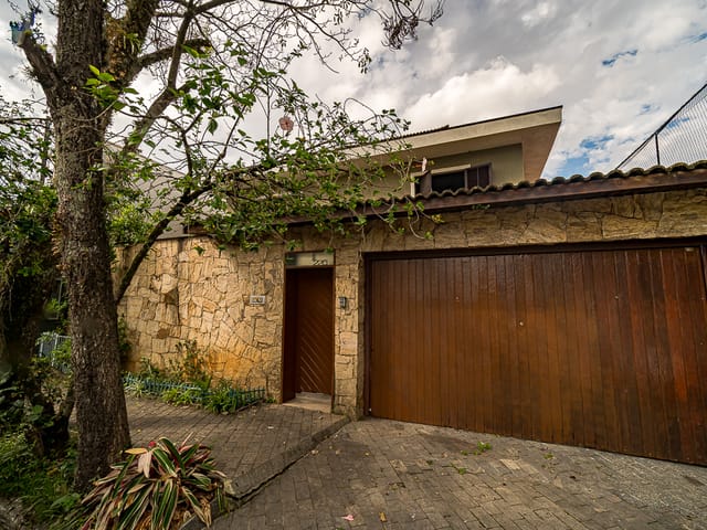 Sobrado com 345m² 4 quartos e 6 banheiros, à venda, no bairro Vila Romana em São Paulo