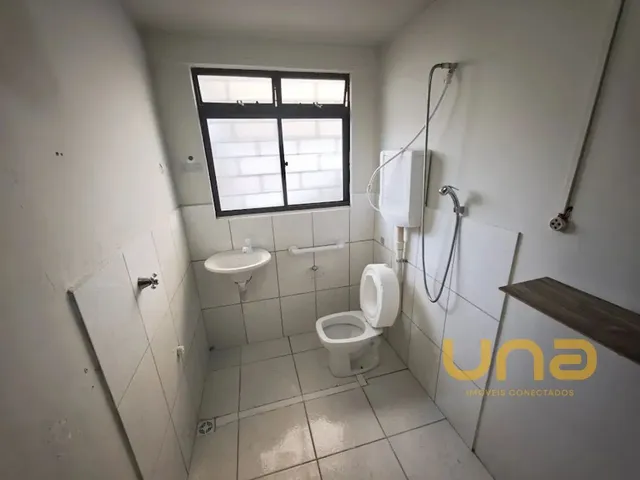 Sobrado 3 quartos e 2 banheiros, para alugar, no bairro BOQUEIRAO em Curitiba