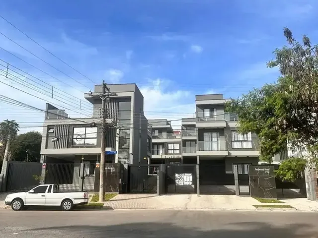 Sobrado com 174m² 2 quartos e 2 banheiros, à venda, no bairro Tingui em Curitiba