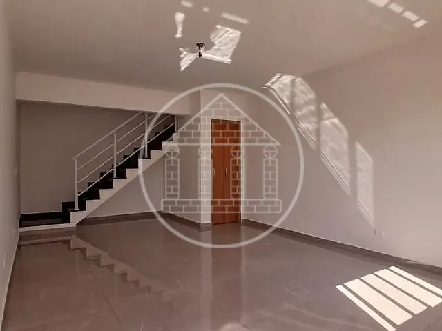 Sobrado com 90m² 2 quartos e 1 banheiro, à venda, no bairro Pedreira em São Paulo