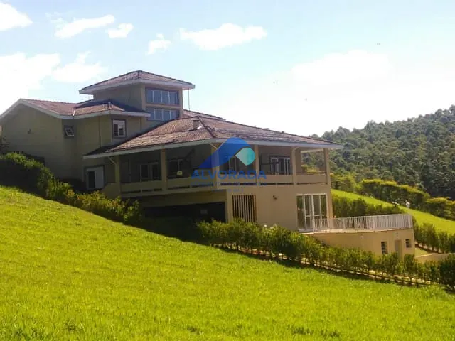 Sobrado com 1300m² 7 quartos e 6 banheiros, à venda, no bairro Tamoios em Paraibuna