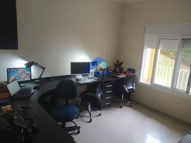 Sobrado com 1300m² 7 quartos e 6 banheiros, à venda, no bairro Tamoios em Paraibuna