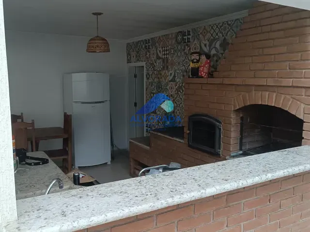 Sobrado com 315m² 4 quartos e 4 banheiros, à venda ou para alugar, no bairro Jardim América em São José dos Campos