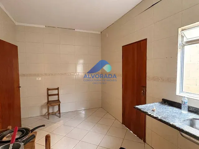 Sobrado com 300m² 5 quartos e 3 banheiros, à venda, no bairro Jardim Alvorada em São José dos Campos