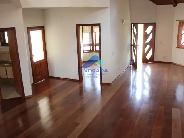 Sobrado com 630m² 4 quartos e 3 banheiros, à venda ou para alugar, no bairro Jardim Aquarius em São José dos Campos