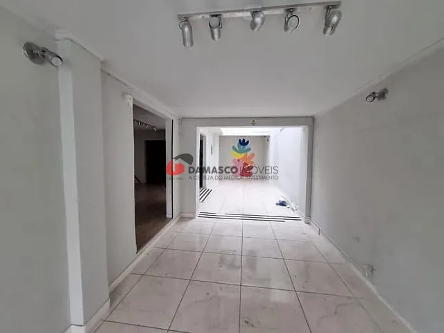 Sobrado com 209m² 4 quartos e 2 banheiros, para alugar, no bairro Santa Paula em São Caetano do Sul