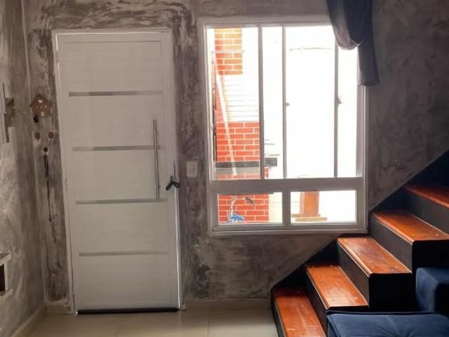 Sobrado com 89m² 2 quartos e 2 banheiros, à venda, no bairro Chácara Tropical (Caucaia do Alto) em Cotia