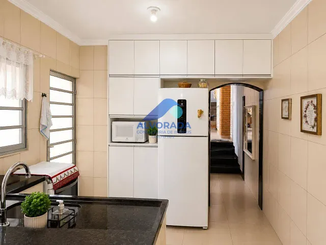Sobrado 3 quartos e 2 banheiros, à venda, no bairro Cidade Vista Verde em São José dos Campos